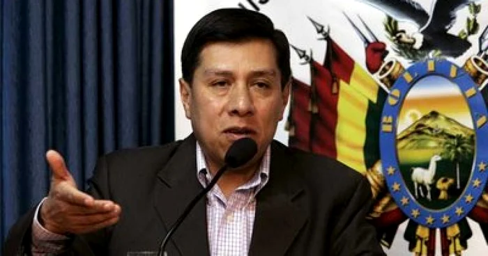 Ministrul bolivian al apărării, Walker San Miguel