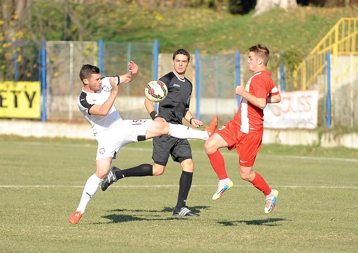 
    Rapidiştii speră să  primească o veste favorabilă azi şi  să joace în Liga I  