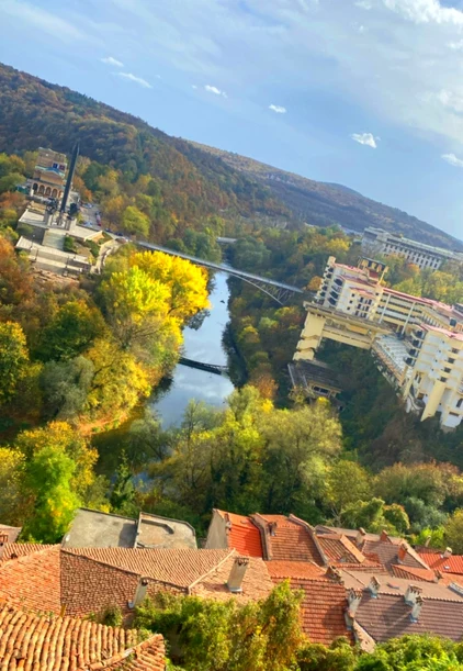 Imagine surprinsă din Veliko Foto: Click!