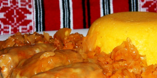 sarmale din carne de curcan