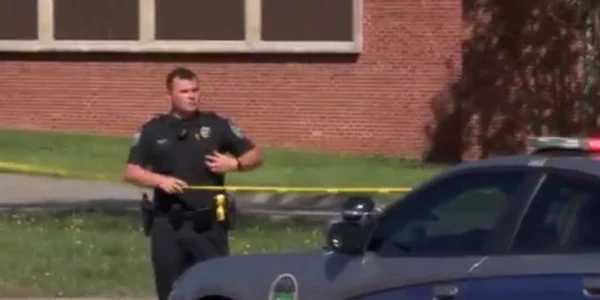 Atac armat la un liceu în oraşul american Knoxville FOTO captură video