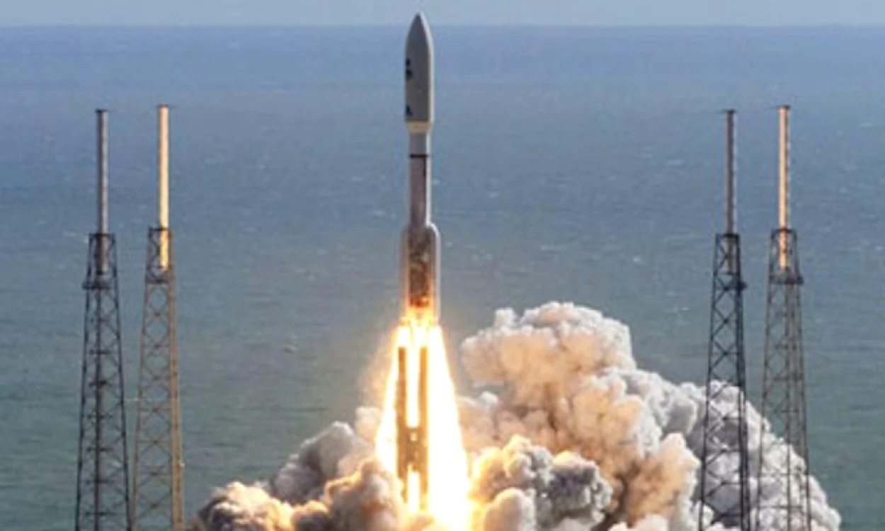 Curiosity a ajuns pe Marte cu o rachetă Atlas 5.