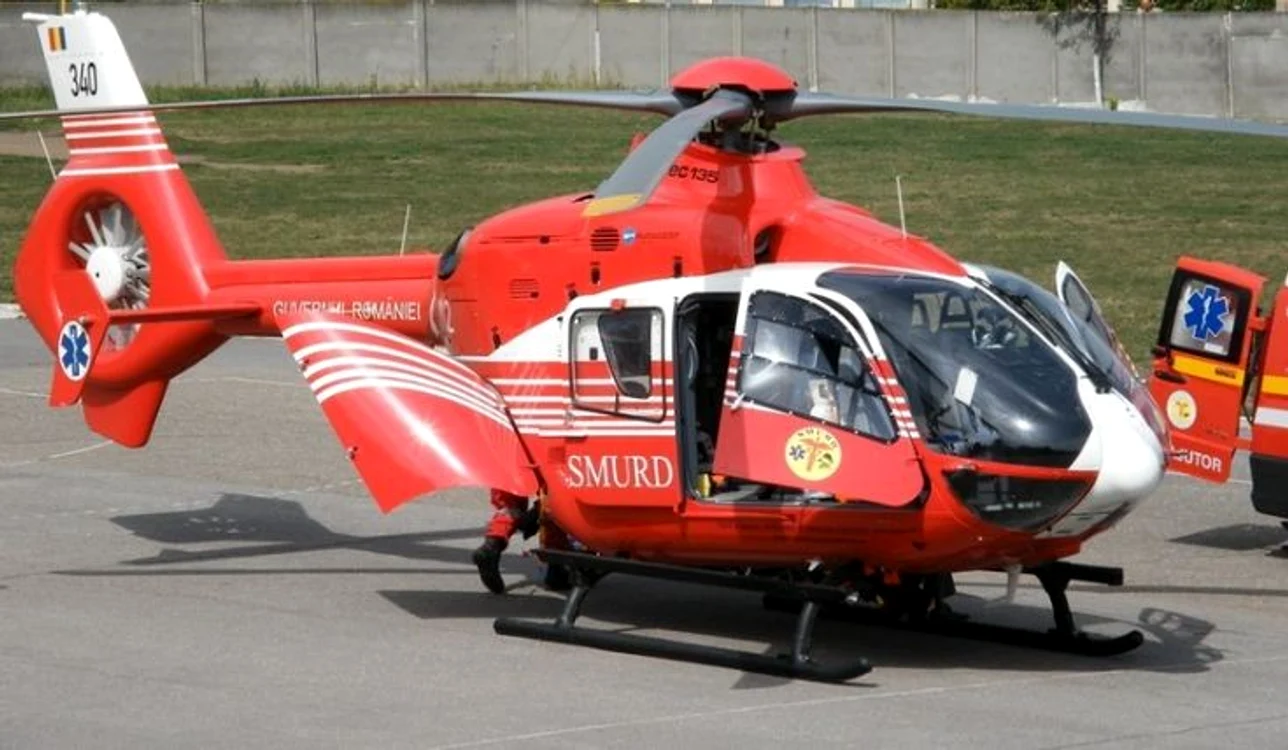 
    În localitate a aterizat și un elicopter SMURDFoto: Arhivă Click!  