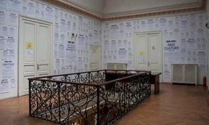 Cu zîmbetul pe buze – Bienala Bucureştiului, pentru a şasea oară jpeg