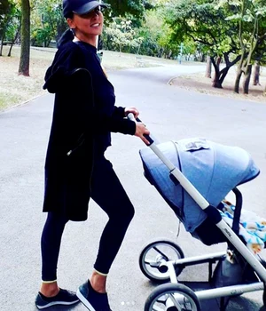 1 fiul laviniei pirva si al lui stefan banica 4 jpg jpeg