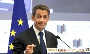 Fostul preşedinte Sarkozy  a fost vlăguit de cele  15 ore petrecute în arest jpeg