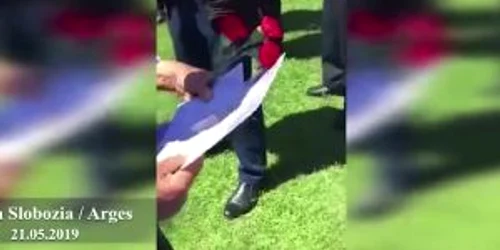 5ce681b8445219c57ef4b91f jpg