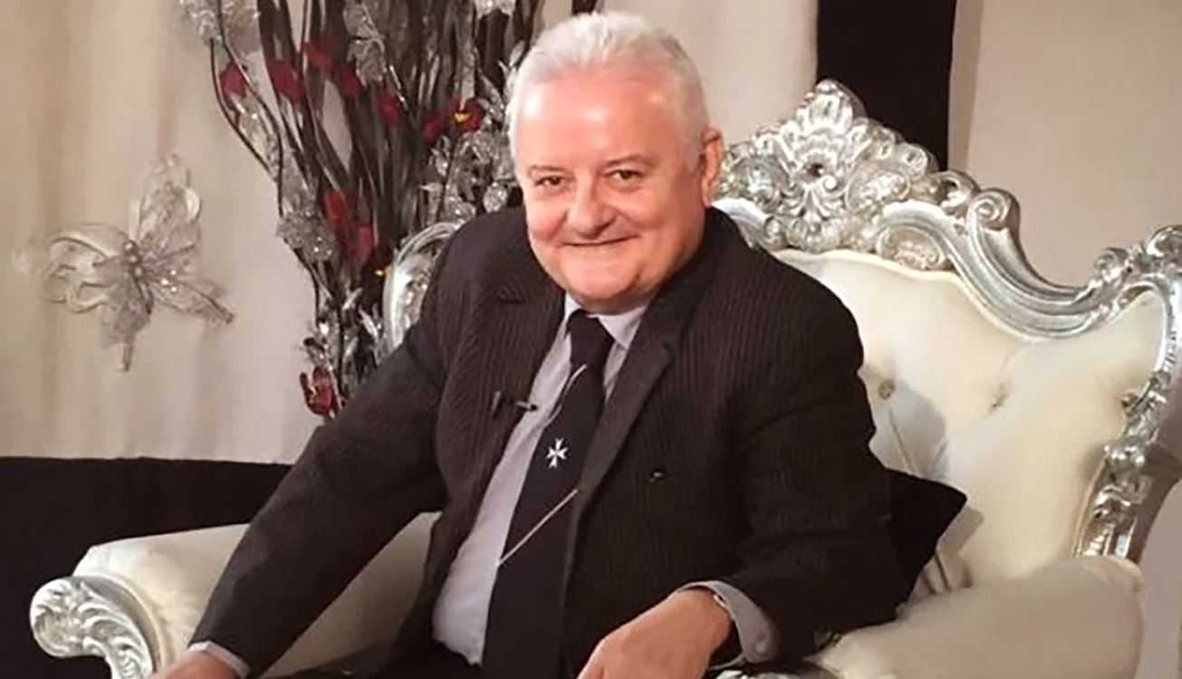 Irinel Columbeanu lansează a doua carte din trilogia "Istoriile unui vehement"