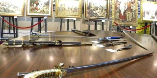 Obiecte militare, în expoziție la Ploiești. Foto Dana Mihai