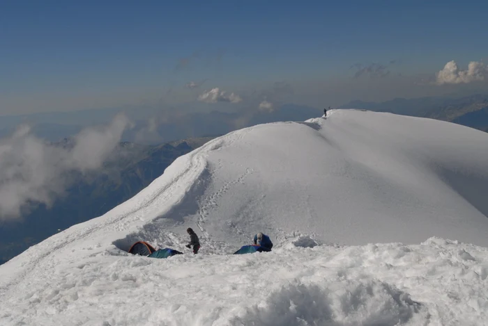 Un alpinist român a murit în masivul Mont Blanc FOTO: Arhiva