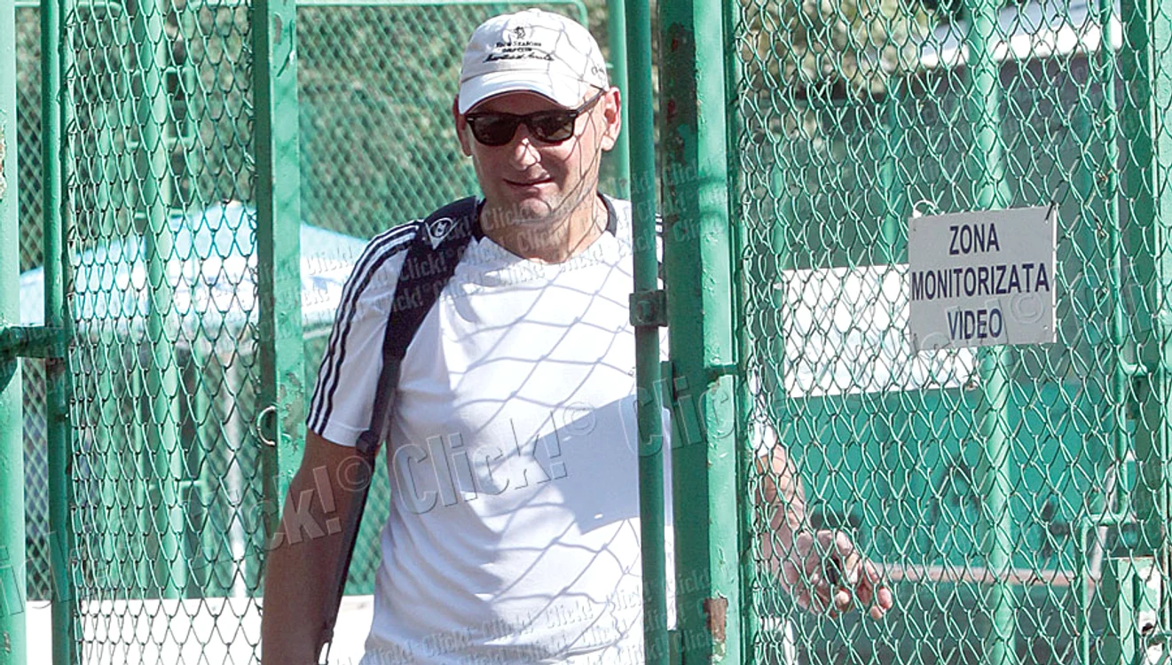 Viorel  Cataramă (55 de ani)
