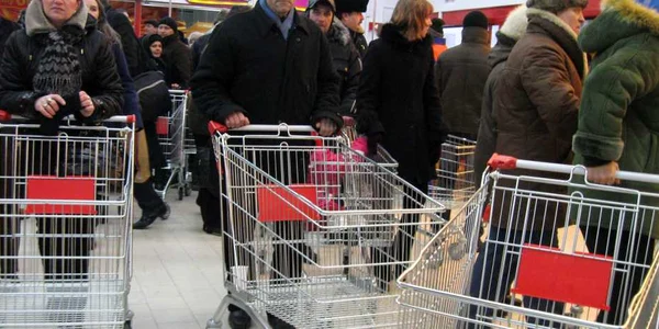 Botoşănenii au cumpărat doar strictul necesar