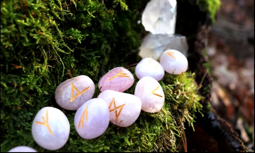 horoscop rune, foto shutterstock jpg