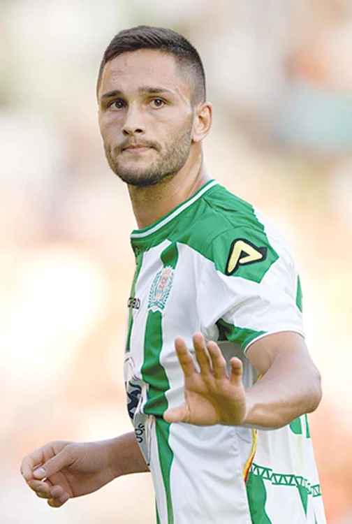 Florin Andone e prins la mijloc
