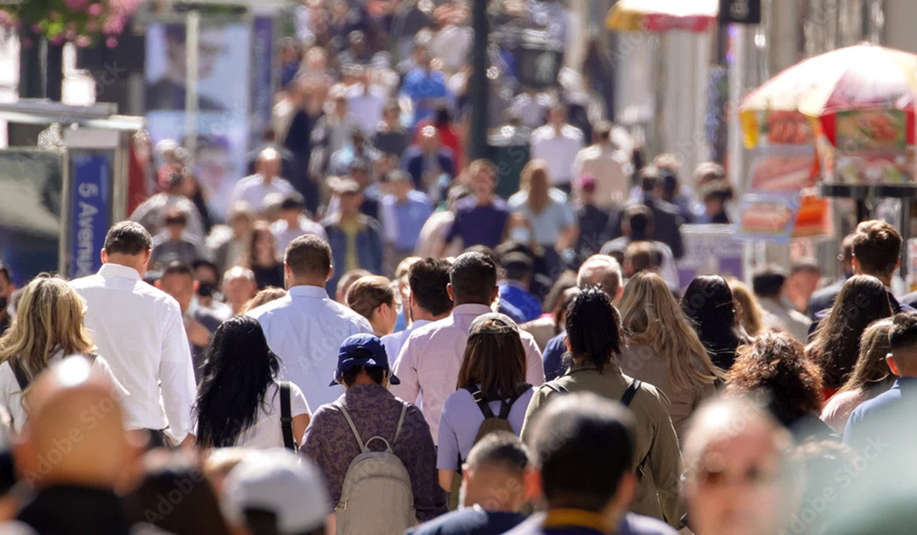  4 din 10 români susțin alegeri anticipate pentru depășirea crizei politice. FOTO: Shutterstock 