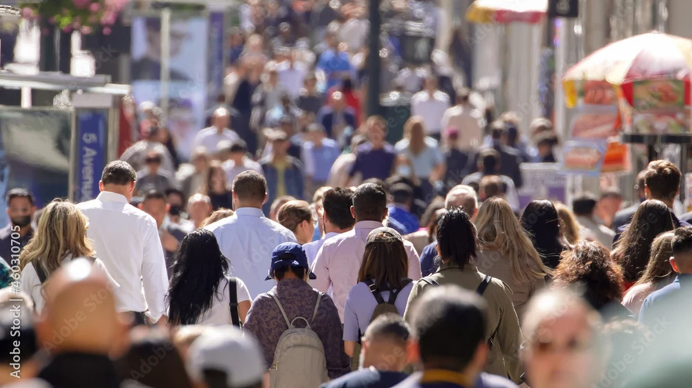 Românii vor echilibru în politica externă. Majoritatea doresc relații bune și cu UE, și cu SUA