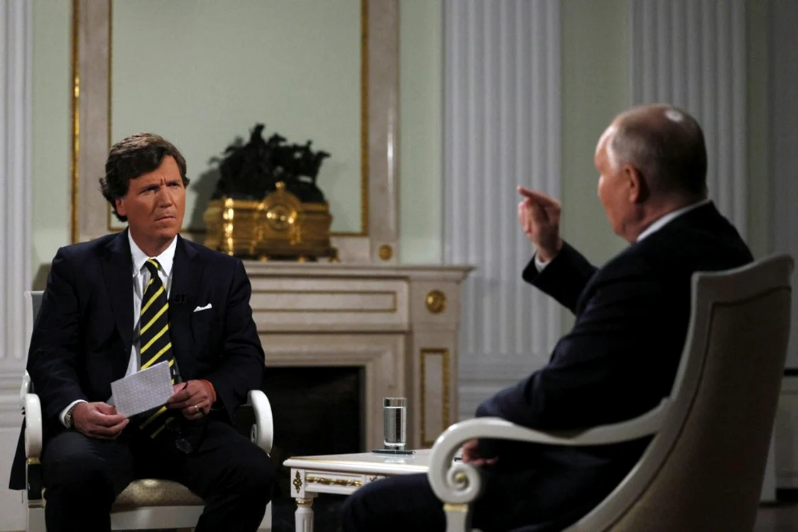 Tucker Carlson și Vladimir Putin. FOTO EPA EFE
