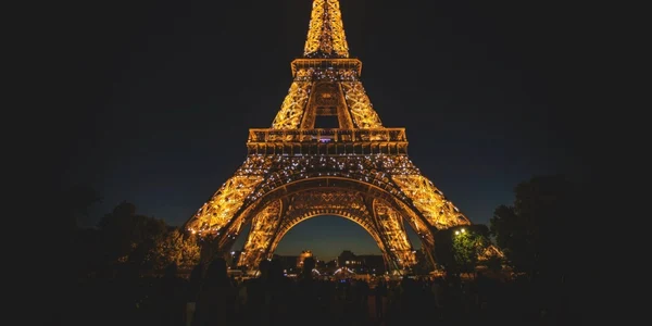 turnul eiffel foto unsplash