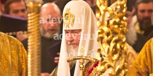 Sute de moldoveni au participat la prima slujbă a Patriarhului Kiril, în capitala Republicii Moldova