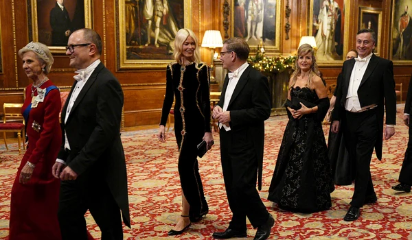Claudia Schiffer și premierul britanic Keir Starmer la bachetul de stat de la Castelul Windsor dat pentu cuplul prezidențial german   GettyImages 2249178872 jpg