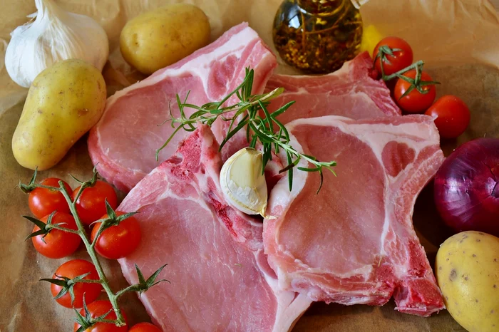 Cum gătești corect carne de porc, într-un mod sănătos. Sursă foto: Pixabay