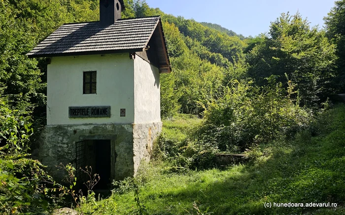 Intrarea în Treptele Romane. Foto: Daniel Guță