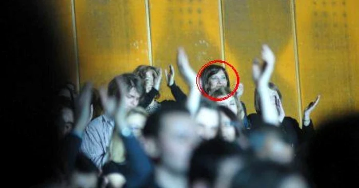 Soţia primarului Sibiului s-a distrat la concertul Vondei. Foto: Sebastian Marcovici