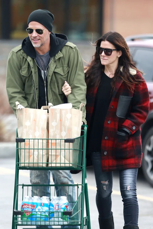 sandra bullock hepta 2866232 jpg jpeg