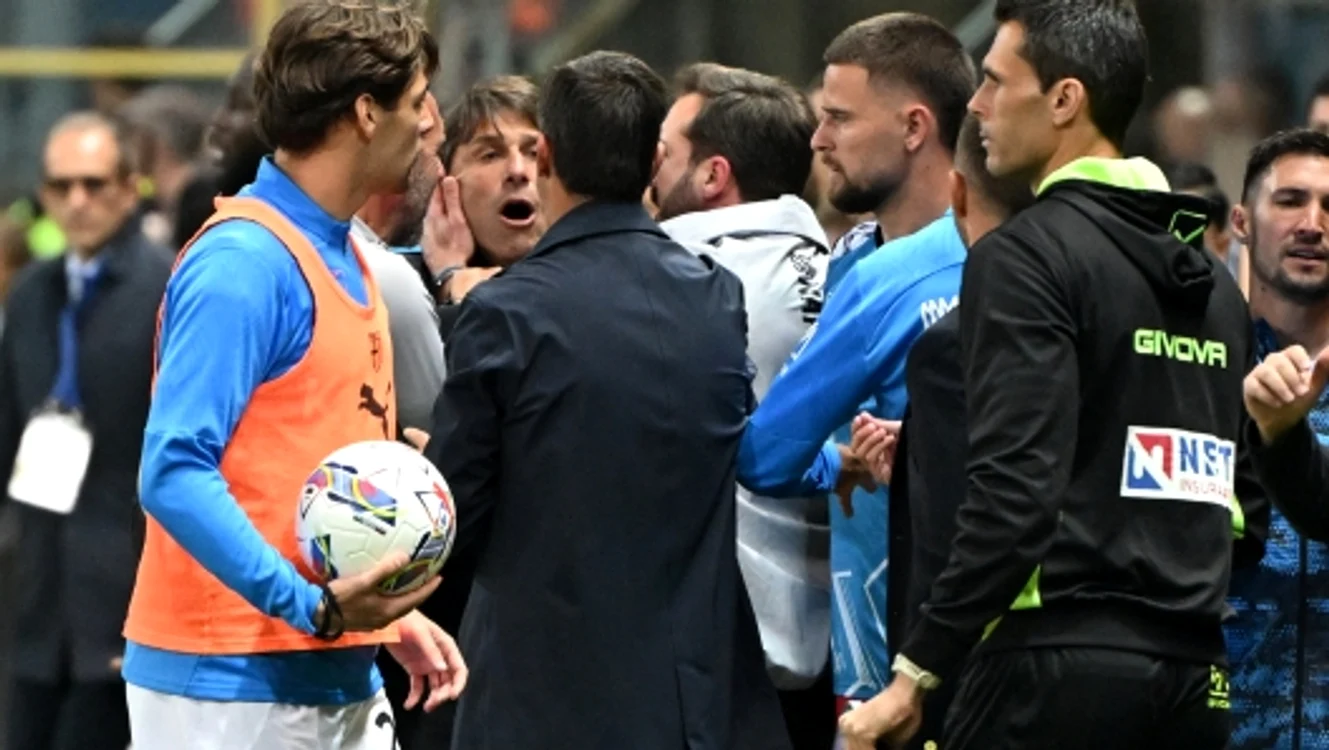 Cearta de la meciul Parma - Napoli FOTO Captură video