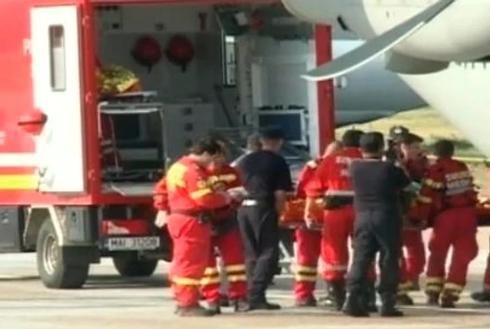 Primii răniţi ai accidentului din Muntenegru au ajuns în România. (captură RTV)