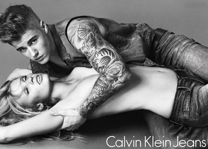 
    Lara Stone a pozat împreună cu Justin Bieber la începutul anului pentru o raclamă la blugii Calvin Klein  