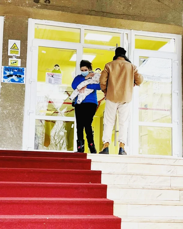 Ramona Păuleanu și-a adus băiețelul acasă după opt luni jumătate Sursă foto: Instagram Ramona