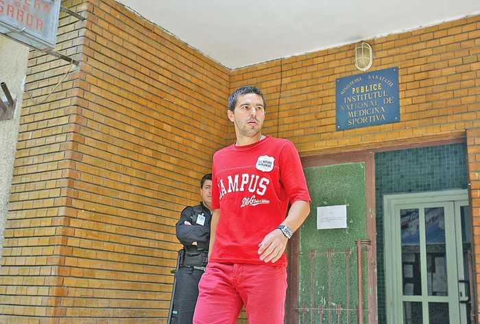 Contra a fost dat afară de chinezi