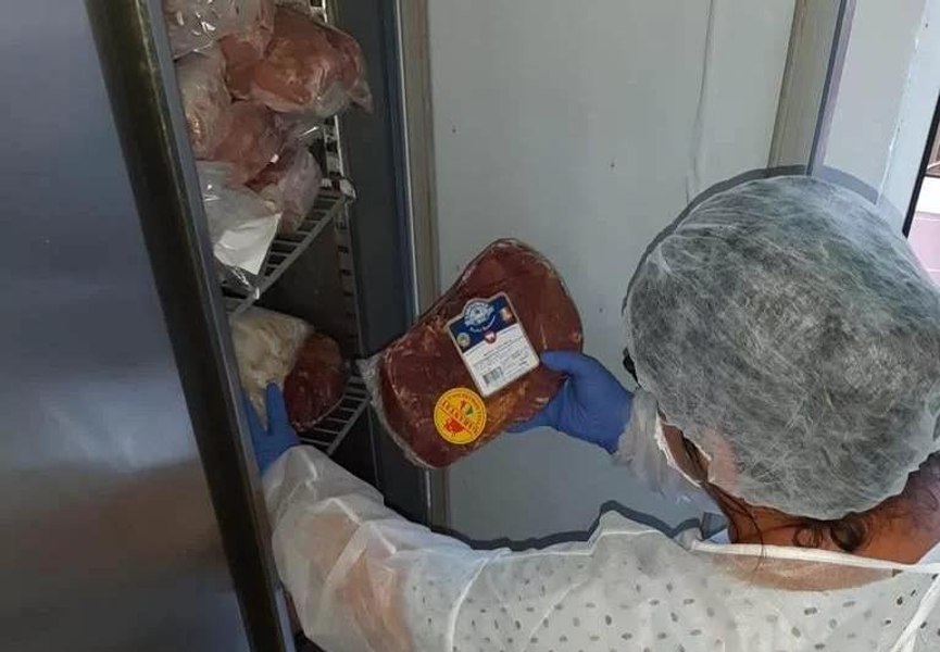 Protecția Consumatorilor a amendat peste 150 de restaurante în urma unor controale dispuse de Piedone