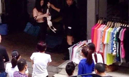 topless shoplifter yu chung jpeg