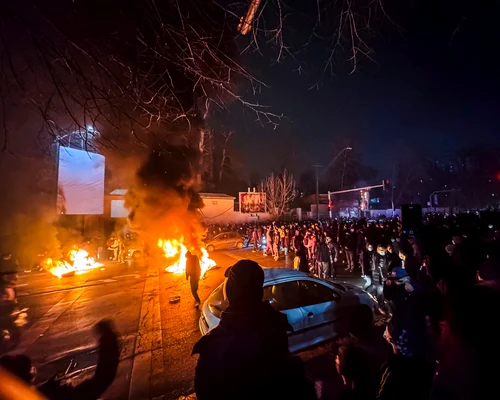 Proteste violente în Teheran, Iran FOTO AFP