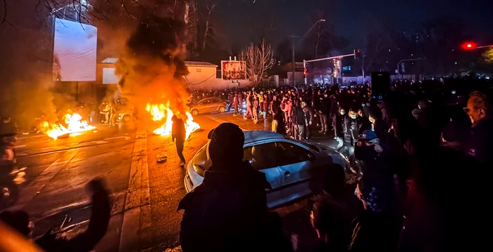 „Un masacru!”. Trei fotbaliști morți în valul de proteste din Iran. Tăcerea FIFA, condamnată cu fermitate