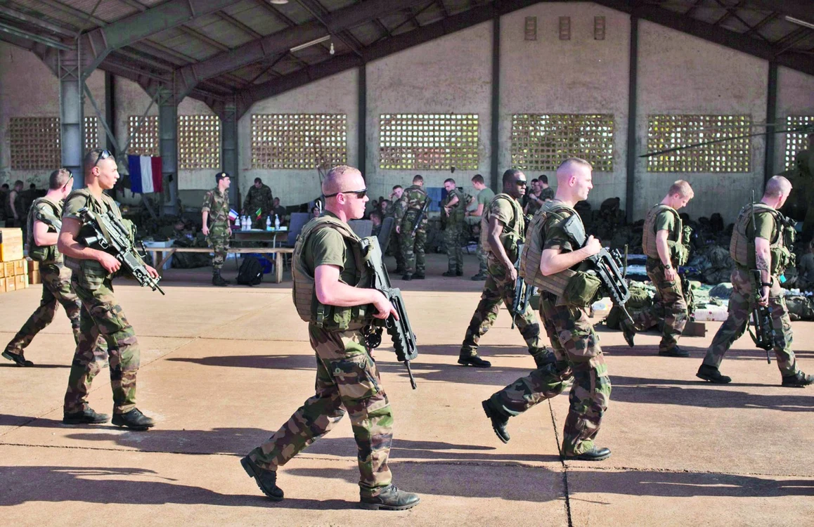 Trupele franceze au declanşat ofensiva terestră în Mali FOTO Reuters