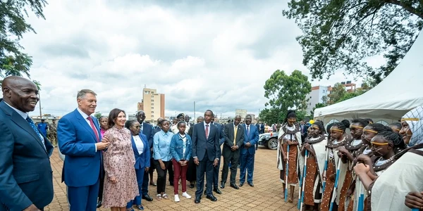 Klaus Iohannis si Carmen Iohannis in Kenya FOTO Presidency jpg