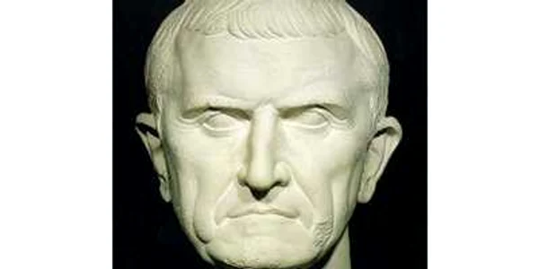O statuie care îl reprezintă pe Marco Licino Craso
