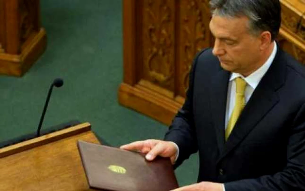 Viktor Orban şi-a inventat o Constituţie a Ungariei care să-i dea dreptul să se amestece în alte ţări
