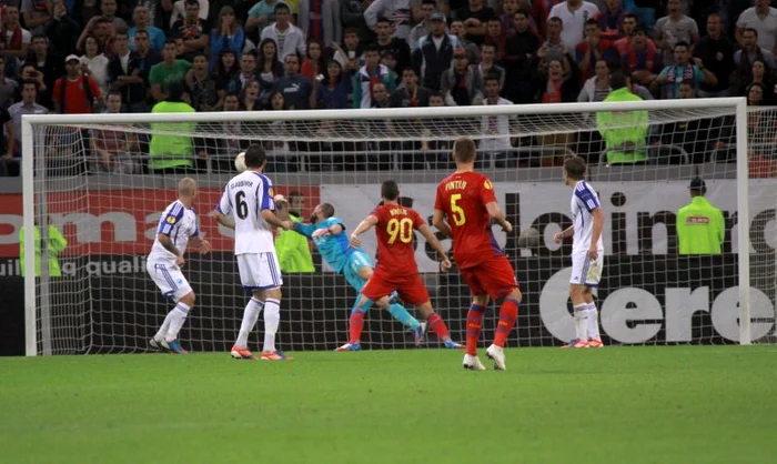 Golul cu care Steaua a câștigat meciul cu Copenhaga * Foto: Marian Burlacu