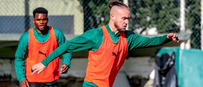 Pușcaș se zbate mult, dar degeaba   FOTO Facebook Bodrumspor