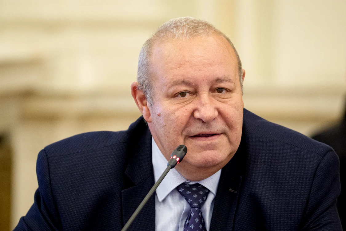Daniel Fenechiu