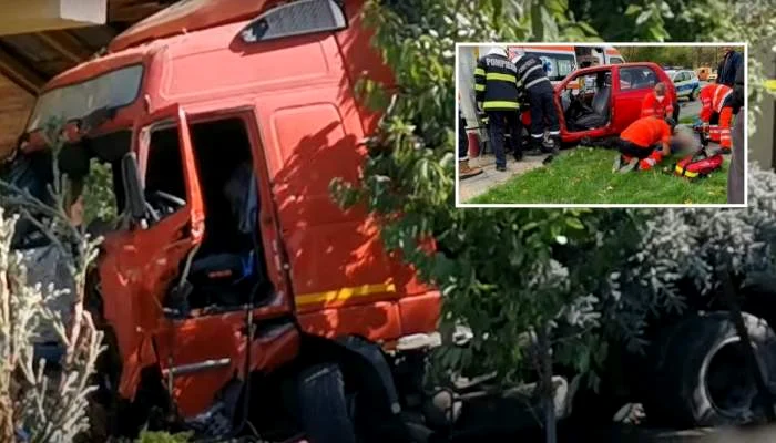 Bărbatul a intrat cu Matizul într-un stâlpFoto: observatornews.ro