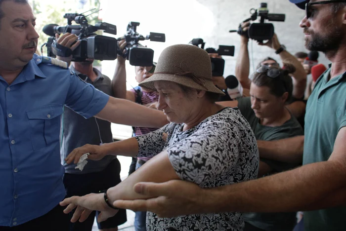 
    Soţia şi copiii lui Gheorghe Dincă dau declaraţii la DIICOTfoto: inquame  