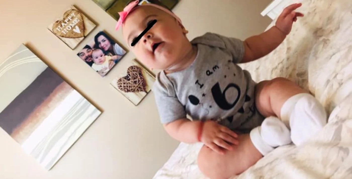 Micuța Rhea Maria este răsfățata familiei 