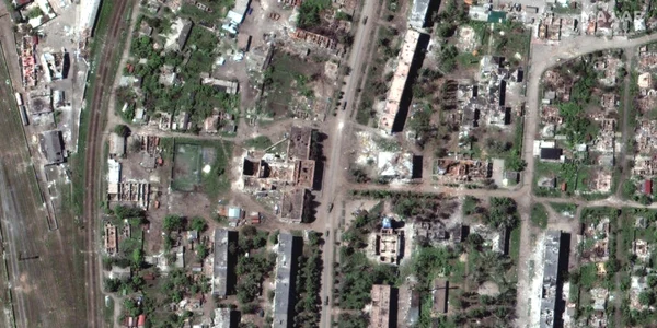 Razboi Rusia Ucraina imagini din satelit MAXAR TECHNOLOGIES  distrugeri in orasul Popasna Ucraina  bombardamente 27-28 mai 2022 FOTO EPA-EFE / 