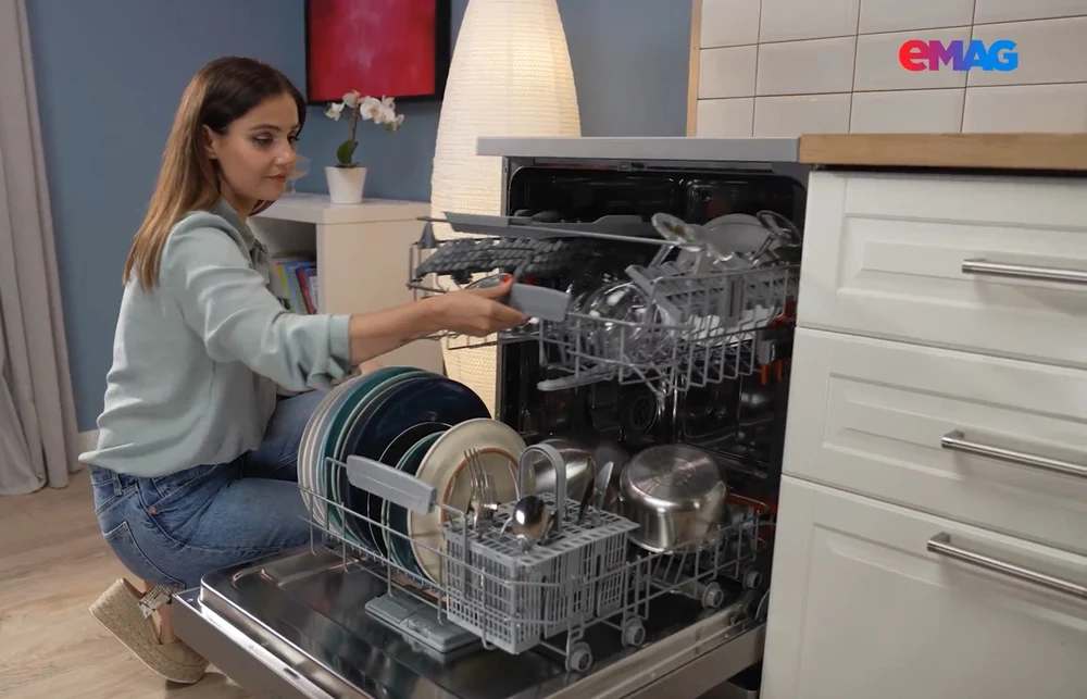 Cele mai bune mașini de spălat vase independente 2026 – top 7 modele, cu recenzii excelente și preț avantajos. Economisește timp și energie