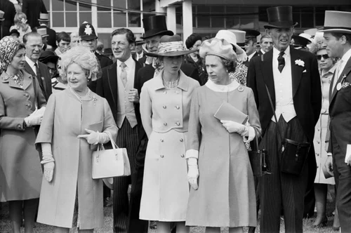 Angus Ogilvy și Prințesa Alexandra de Kent, alături de Regina Elisabeta. FOTO: Getty Images